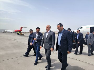 معاون رئیس‌جمهور وارد تبریز شد