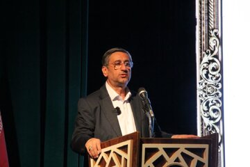 استاندار: دکتر فرید از مهم ترین مفاخر علمی لرستان است