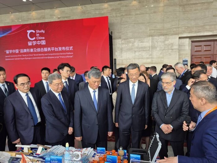 از حضور وزیر علوم در چین تا انتصاب سرپرست صندوق رفاه دانشجویان