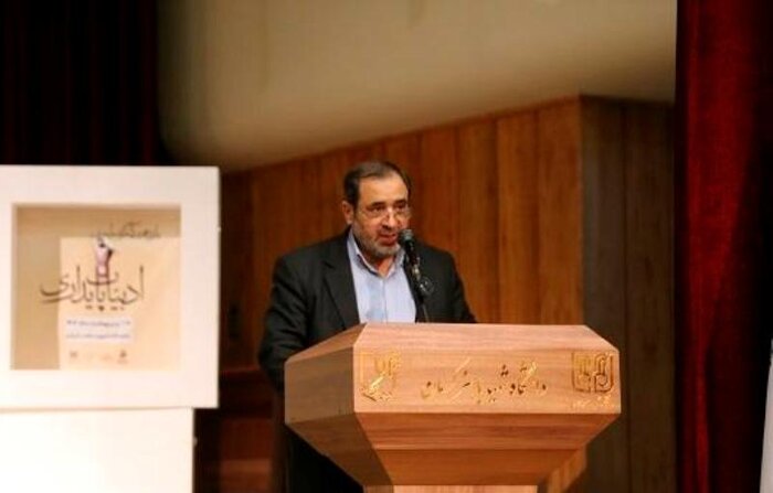 ۱۱ سال کنگره ادبیات پایداری و نوبت ایفای نقش در نظریهپردازی
