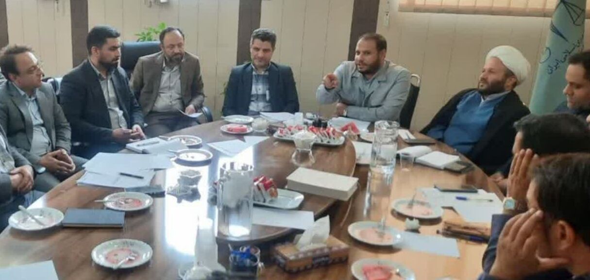 برگزاری نمایشگاه‌های بدون نظارت در قم بسترساز مشکلات فرهنگی است