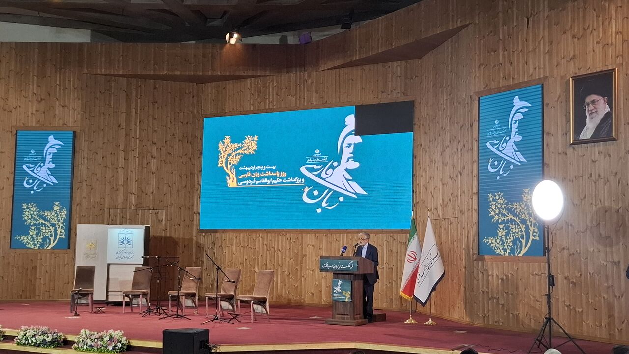 حدادعادل: فرهنگستان زبان فارسی جانشین دانشکده‌های ادبیات نیست/ اهمیت زبان‌های محلی