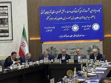 معاون رئیس جمهور: اجرای طرح انتقال آب ارس به تبریز سرعت می‌گیرد