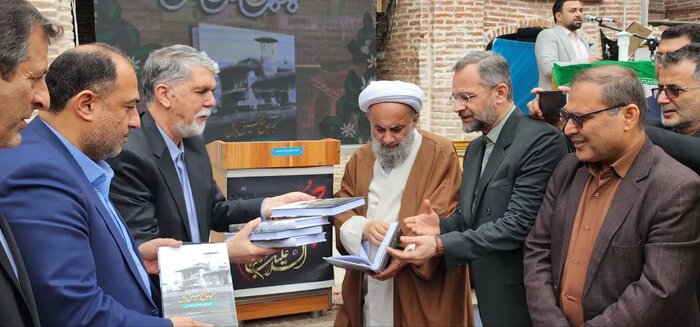 وزیر فرهنگ از مسجد جامع بابل بازدید کرد