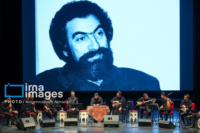 نغمه‌های پرویز مشکاتیان در سالروز تولد ۷۰  سالگی جان گرفت + فیلم
