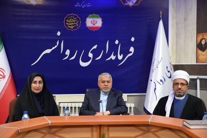 وزیر میراث فرهنگی خواستار بازگشت منافع اماکن گردشگری به مردم کرمانشاه شد