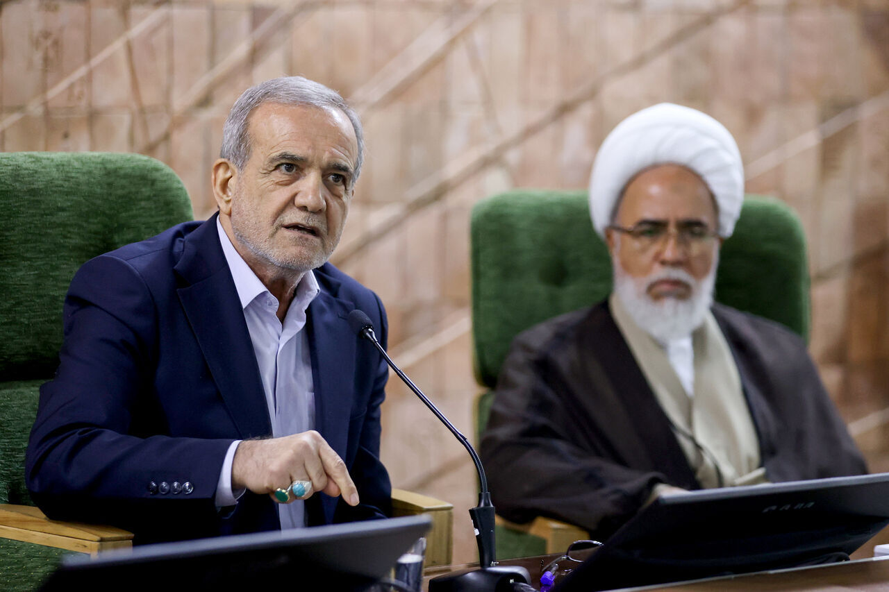 Pezeshkian: Irán busca la paz, no la guerra