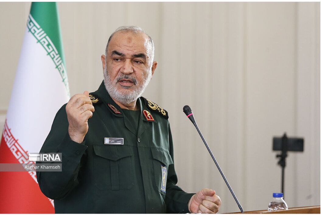 جنرل حسین سلامی: ٹرمپ ملت ایران کی دشمنی کے مرکز میں ہیں
