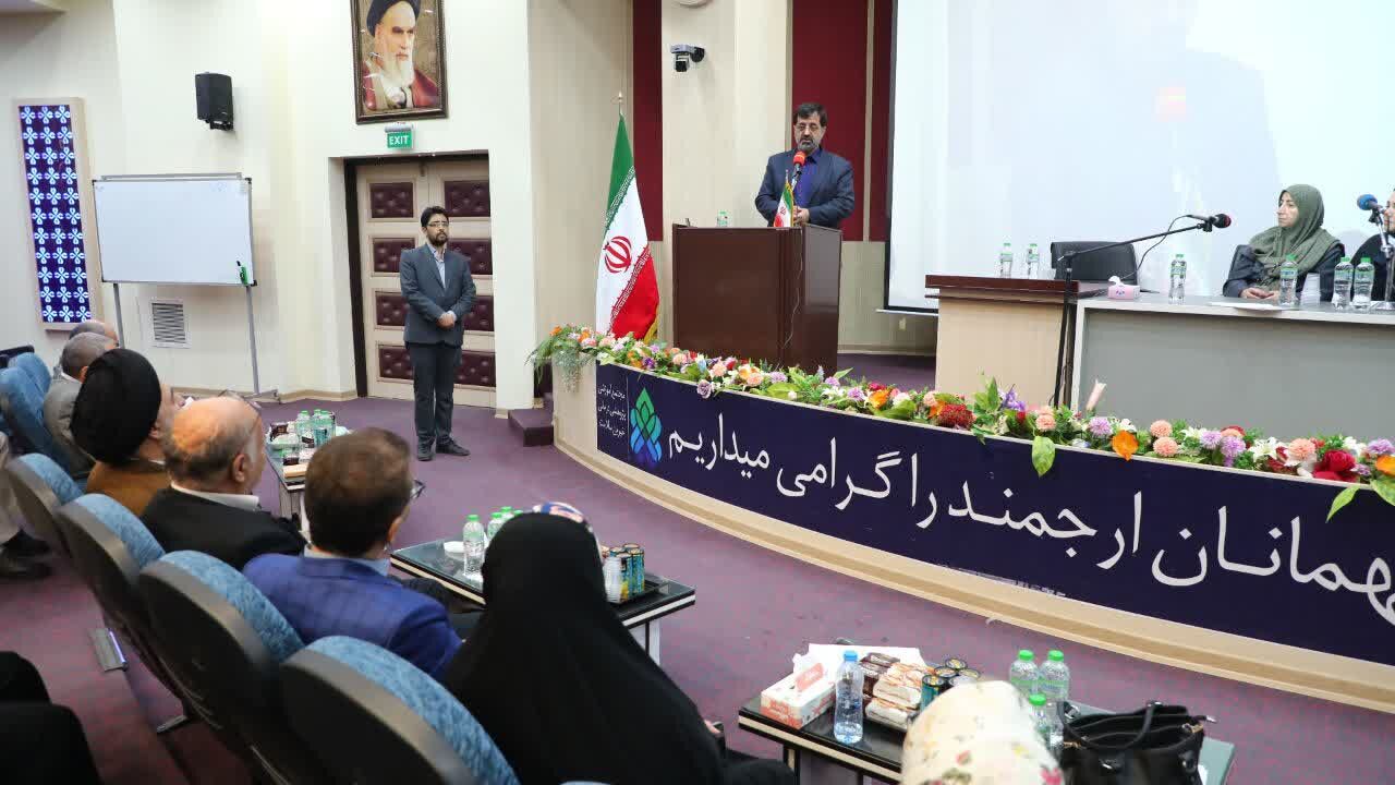 تاکید استاندار قم بر حمایت از طرح‌های علمی مراقبت از بیماران خاص