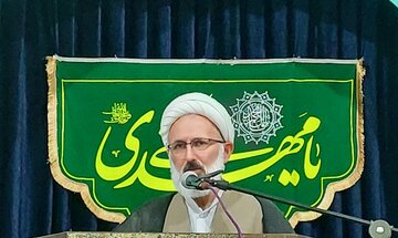 امام جمعه گلپایگان: ایران حافظ صلح و امنیت خاورمیانه است