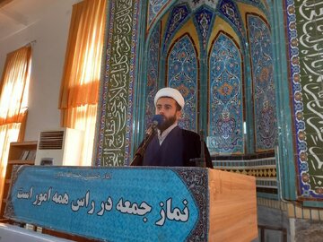 خطیب جمعه قصرشیرین: مسئله ناترازی با خرد جمعی و تشریک مساعی عمومی حل شدنی است