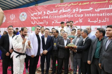 شهرداری ایلام قهرمان مسابقات بین‌المللی جودو شد
