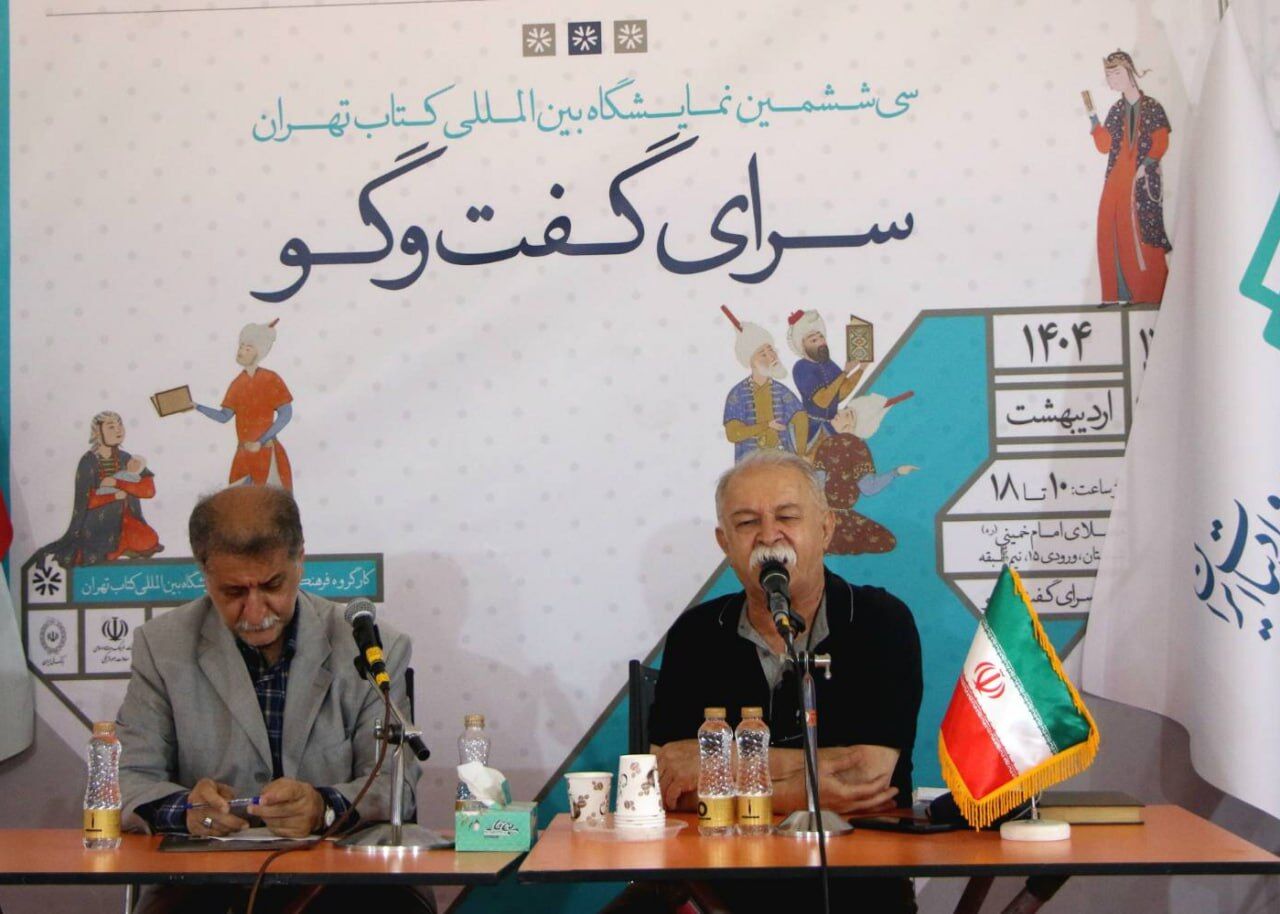 پژوهشگر تاریخ: شاهنامه نقل است؛ آرای شخصی فردوسی نیست