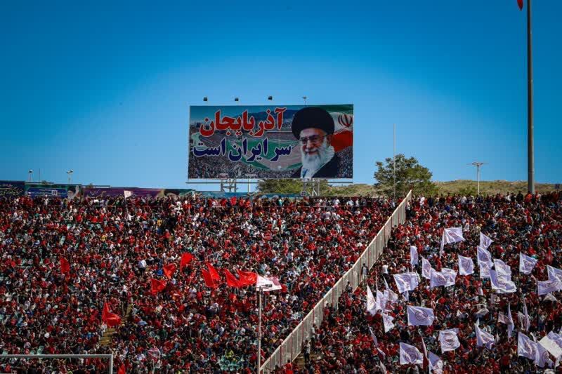 هواداران تراکتور رکورد گینس را شکستند+ فیلم