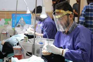 ارائه خدمات رایگان دندانپزشکی به ۴۵۰ نفر از نیازمندان «بندرمقام» بندرلنگه