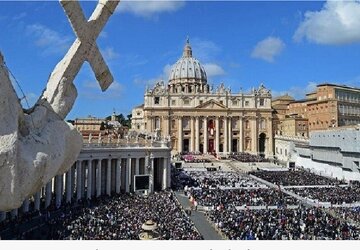 Visite du ministre iranien de la culture, du tourisme et de l'artisanat au Vatican