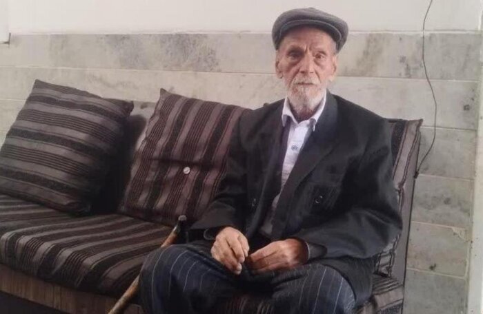 نامه‌رسان قدیمی یزد: صدای ناهنجار موتورسیکلتم، آرامش شهروندان بود