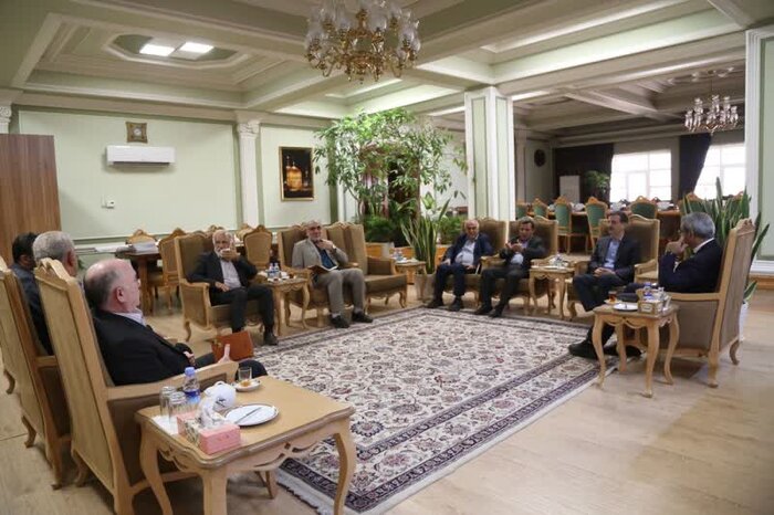 تشکیل کارگروه ویژه پیگیری مسائل مناطق آزاد دوغارون و سرخس
