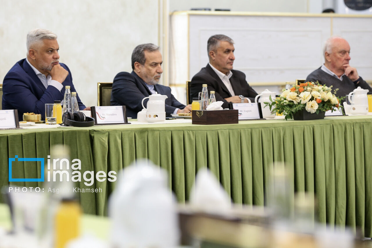 İslami: Biz bütün gücümüzlə ölkənin nüvə sənayesinin əsaslarını qoruyacağıq