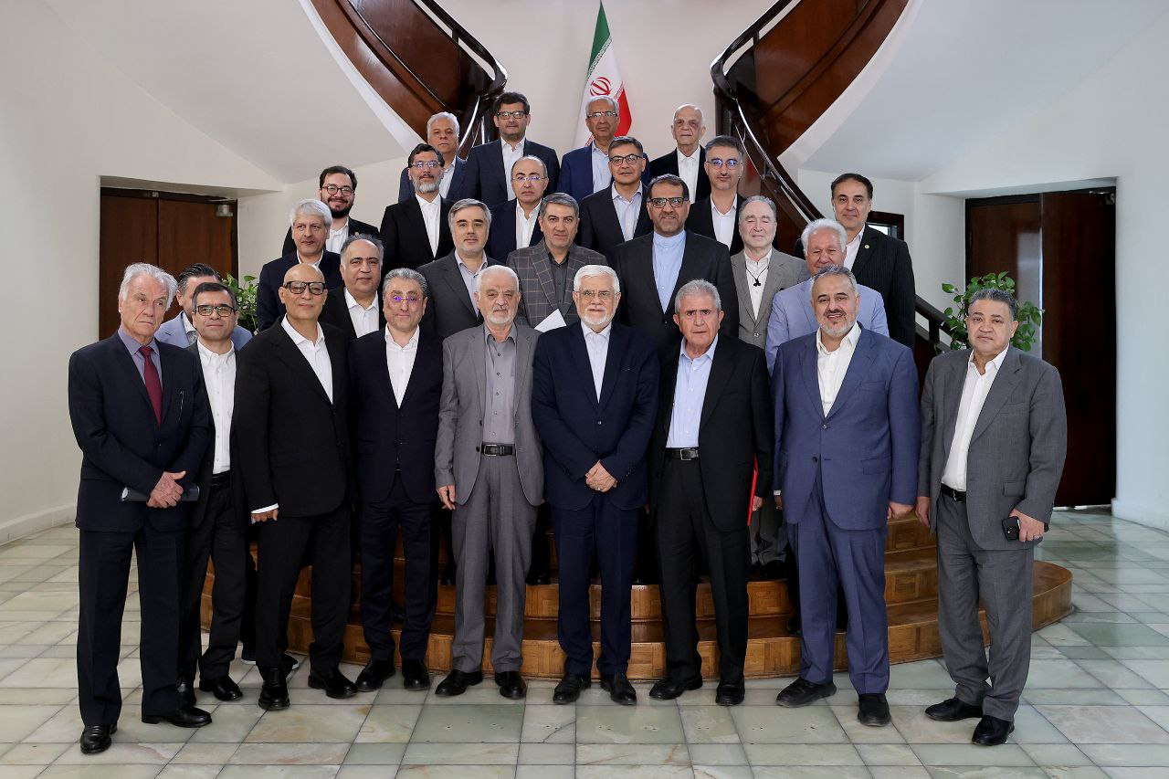 AREF: باید در سیستم اداری دولتی اصلاح شود