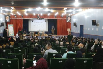 نخستین یادواره ۲۰۰ شهید و فرهنگیان فقید مهریز یزد برگزار شد