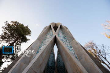 28 de Ordibehesht, Día de Jayam