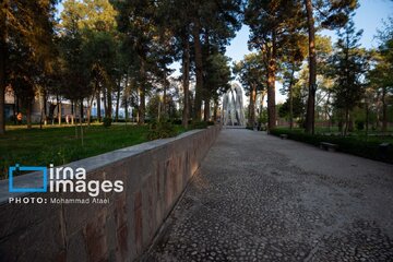 28 de Ordibehesht, Día de Jayam