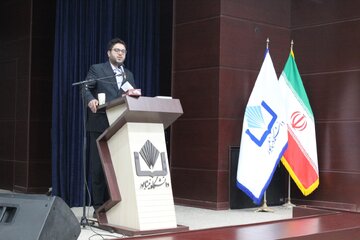وزارت علوم از برگزاری بزرگداشت مفاخر حمایت می‌کند