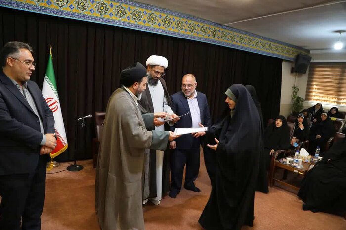 امام جمعه همدان: متولیان طرح امین باید به صورت میدانی در مدارس حاضر شوند