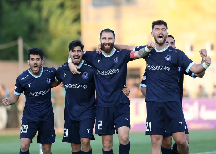 اعلام زمان شروع به کار سیدورف در استقلال در روز پیغام لژیونر ایرانی به پرسپولیس