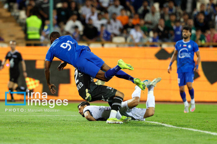 اعلام زمان شروع به کار سیدورف در استقلال در روز پیغام لژیونر ایرانی به پرسپولیس