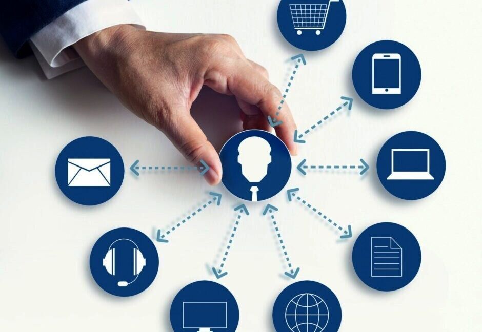 آیا روابط‌عمومی فقط پیام‌رسان است یا بیشتر از آن؟