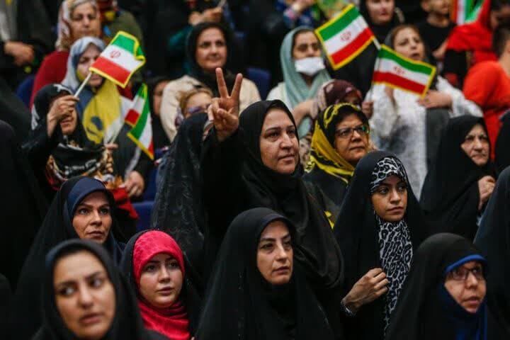 فرماندار اسلامشهر: از ظرفیت‌های توانمندسازی بانوان حمایت می‌شود