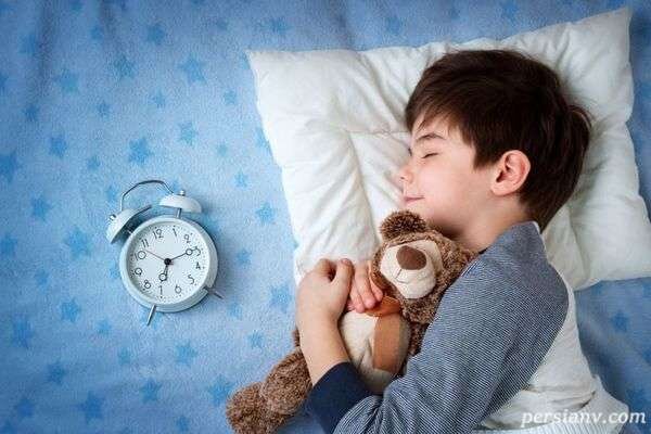 کودک از چه سنی باید در اتاق خود بخوابد؟
