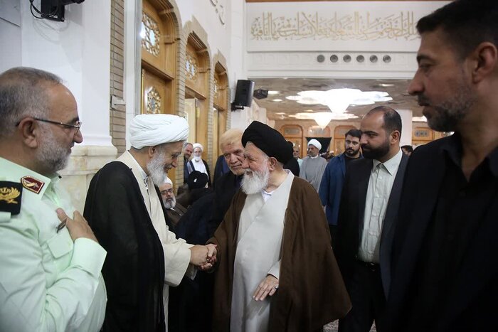 آیین بزرگداشت نخستین سالگرد شهیدان خدمت در حرم حضرت معصومه برگزار شد