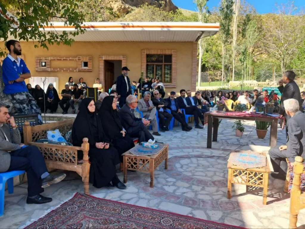 محفل ادبی بزرگداشت حکیم عمر خیام در خلخال برگزار شد