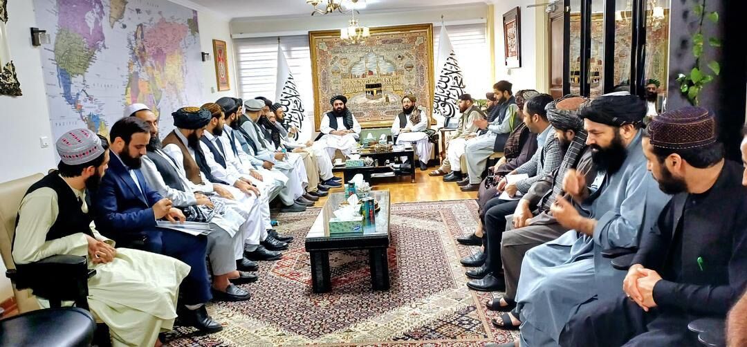 مولوی امیرخان متقی از سفارت افغانستان در تهران بازدید کرد