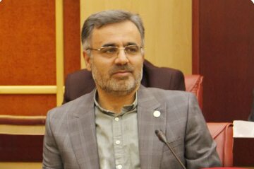 عامل مشکلات کنونی در تعامل انسان با محیط زیست، آموزش ناکافی است