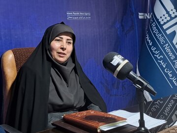 مدیرکل بانوان استانداری همدان: کاهش صف وام ازدواج و فرزندآوری در دستور کار قرار دارد