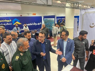 اختتامیه رویداد صدرا ۶ در دانشگاه آزاد نجف آباد برگزار شد