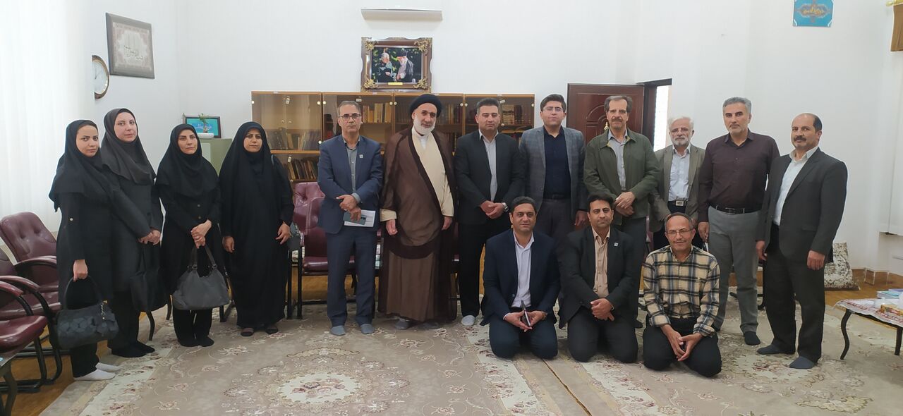 امام جمعه شهرکرد: گنجینه آثار خطی آیت‌الله‌العظمی نجفی دهکردی حفظ شود