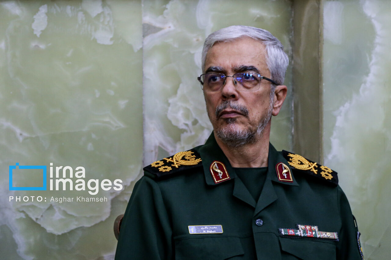 اللواء باقري يزور محافظة سيستان وبلوشستان جنوب شرق ايران