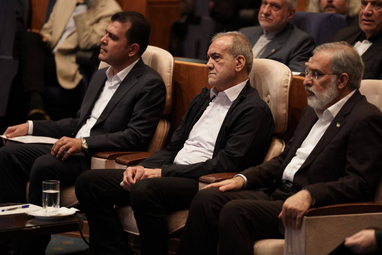 درد و دل دانشمندان برگزیده کشور با رئیس جمهور