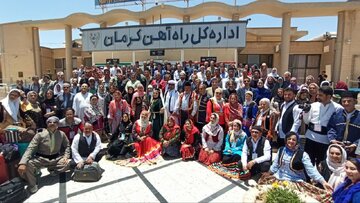 نخستین جشن ملی بوم‌گردی‌های ایران در کرمان آغاز شد