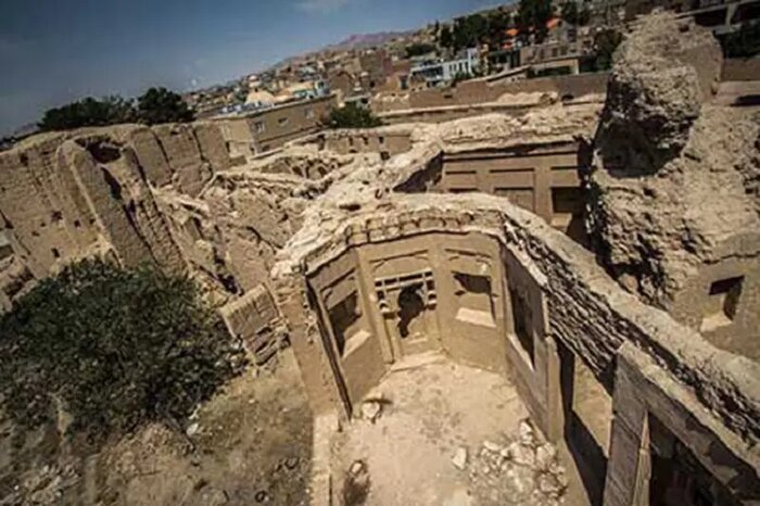 ارگ بهارستان؛ نگین تاریخی شرق کشور در انتظار جان تازه