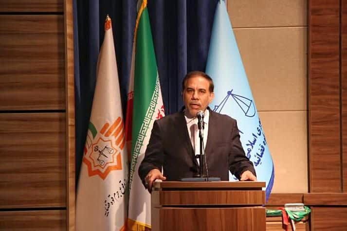 معاون قوه قضاییه: باید دست در دست هم برای تربیت نسل فردا تلاش کنیم