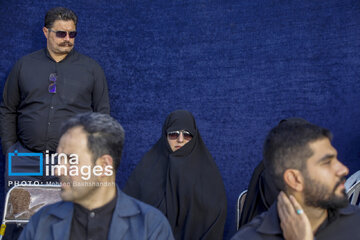Ceremonia de conmemoración del mártir Seyed Ebrahim Raisi y de los mártires del servicio en Mashhad