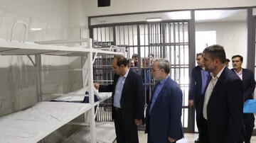 آزادی ۴۱ زندانی در  بازدید معاون دادستان کل کشور از زندان های البرز
