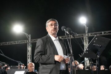 اجرای ارکستر ملی روایتی هنرمندانه از شکوه فرهنگی لرستان است