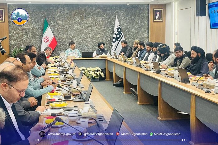 هدایت الله بدری از مجتمع فولاد مبارکه اصفهان بازدید کرد